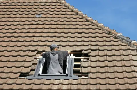 Pose de velux - Saint-Just-d'Ardèche